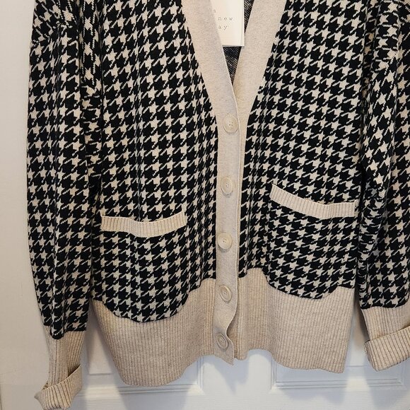 A New Day Houndstooth Sweater Size XL NWT - Picture 2 of 6
